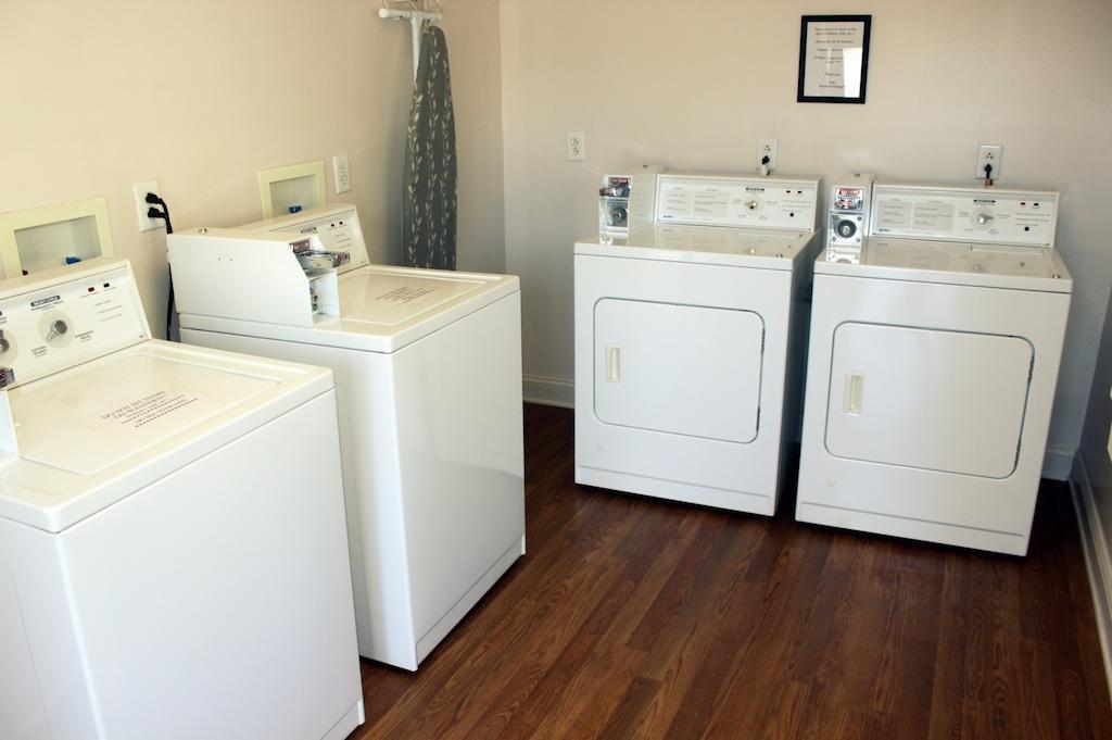 Affordable Suites Jacksonville Bagian luar foto