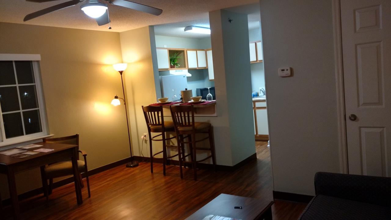 Affordable Suites Jacksonville Bagian luar foto