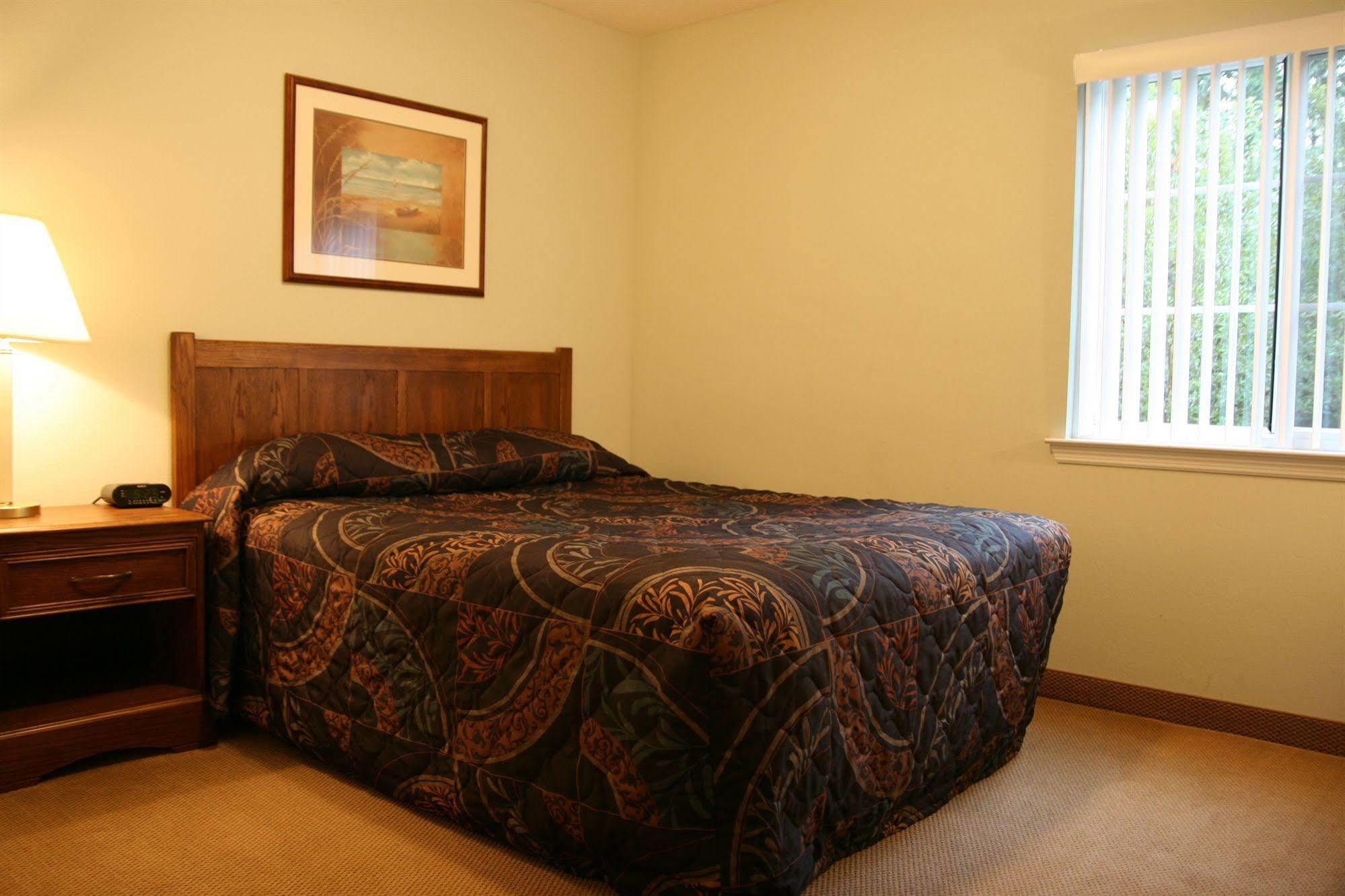 Affordable Suites Jacksonville Bagian luar foto