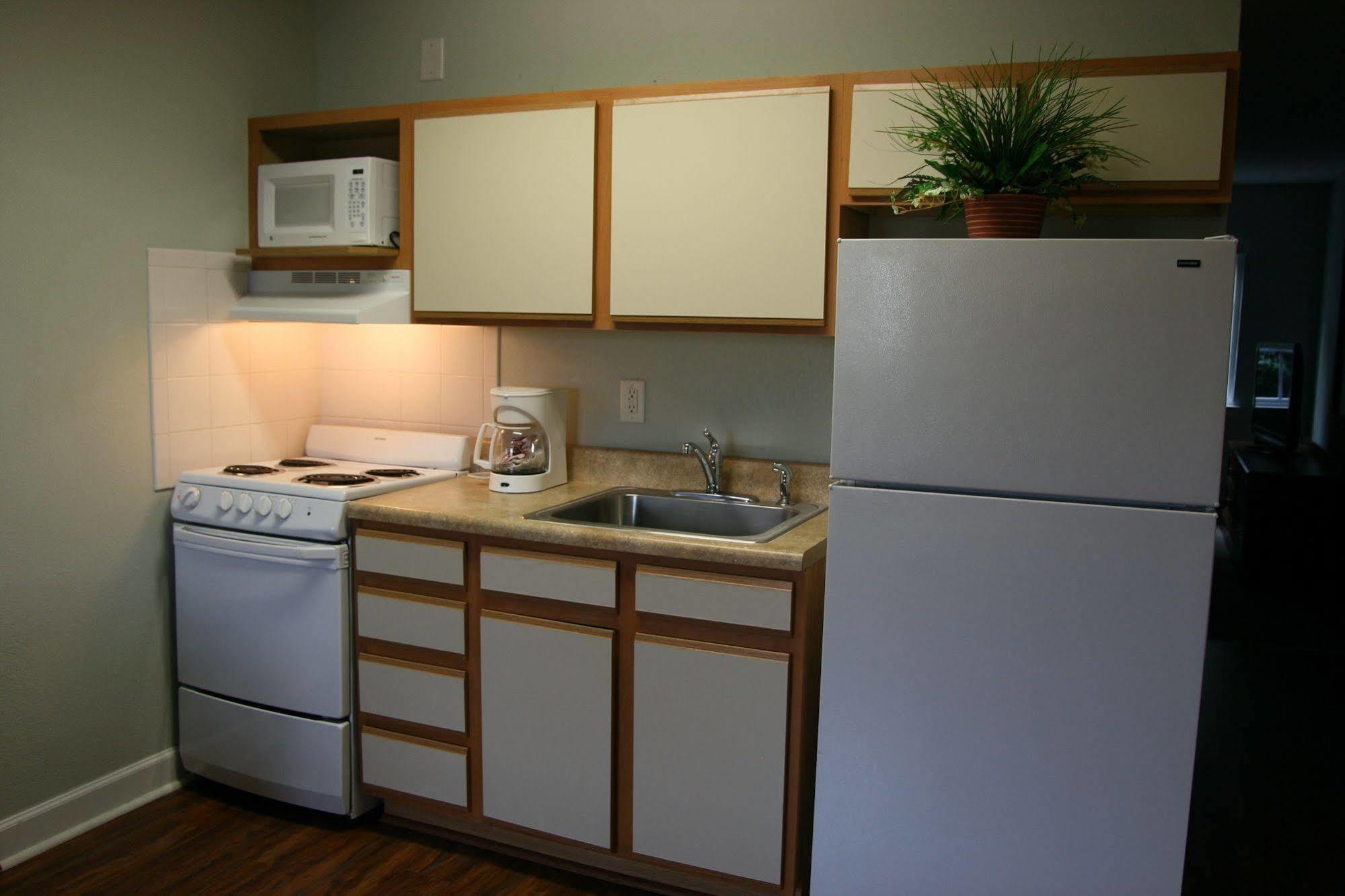 Affordable Suites Jacksonville Bagian luar foto