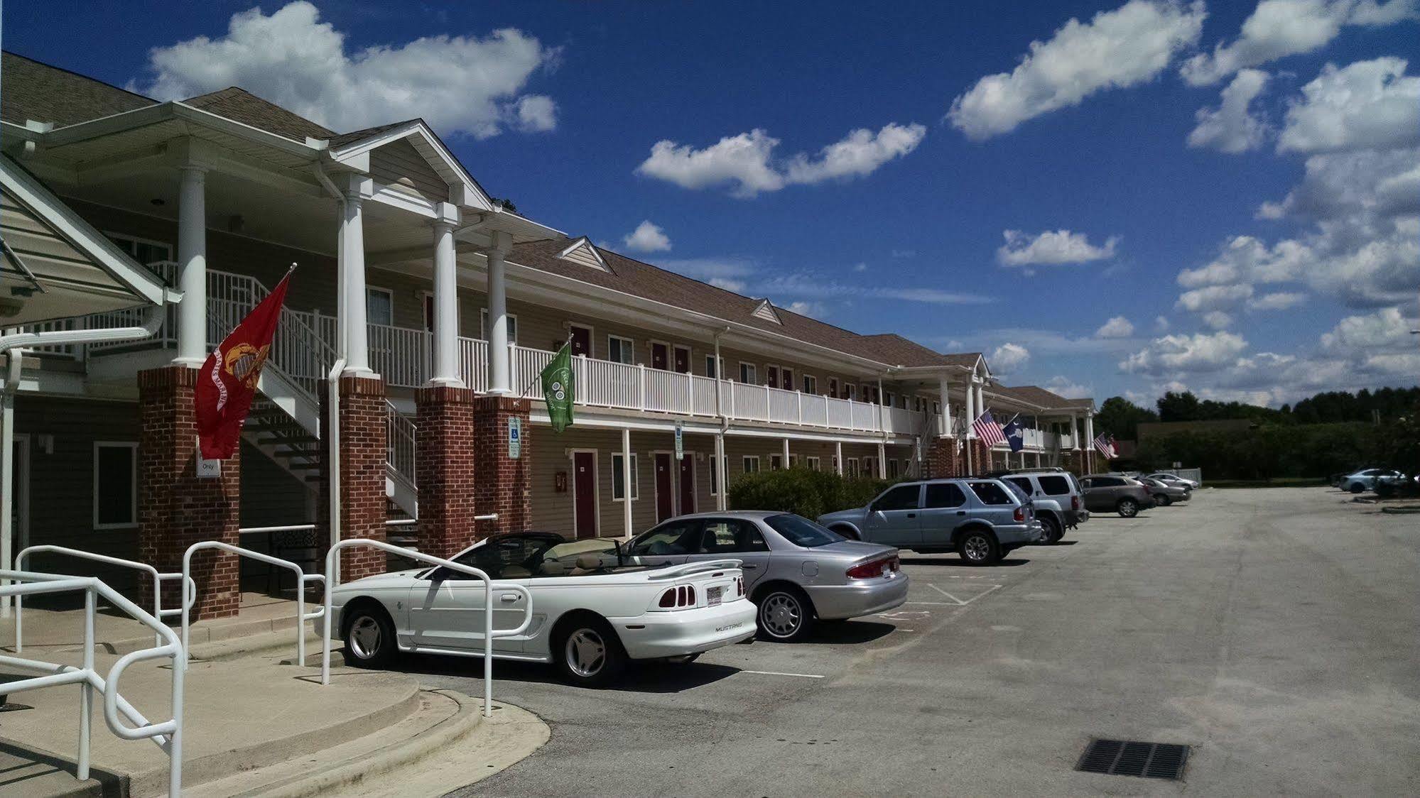 Affordable Suites Jacksonville Bagian luar foto